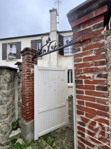 Avon, Île-de-France 77210, Francia