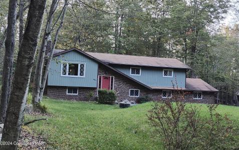 291 Selig Road, Pocono Lake, Pensilvania 18347, Estados Unidos
