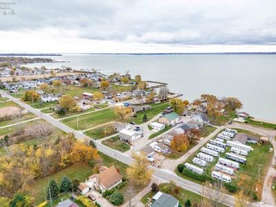 1947 Central Lane, Marblehead, Ohio 43440-9772