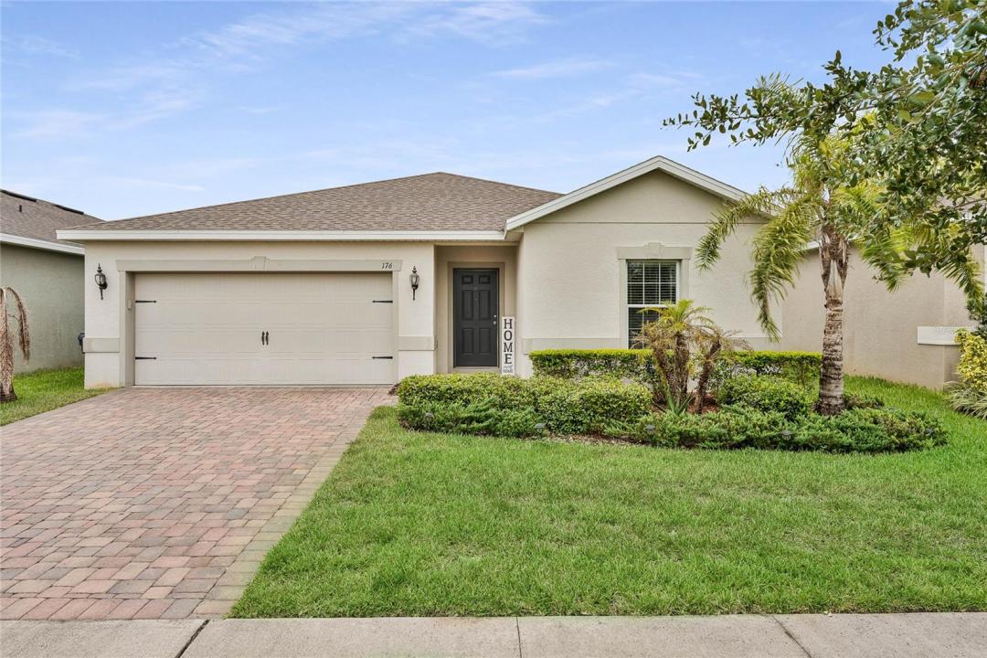 176 Whirlaway Drive, DAVENPORT, Florida 33837