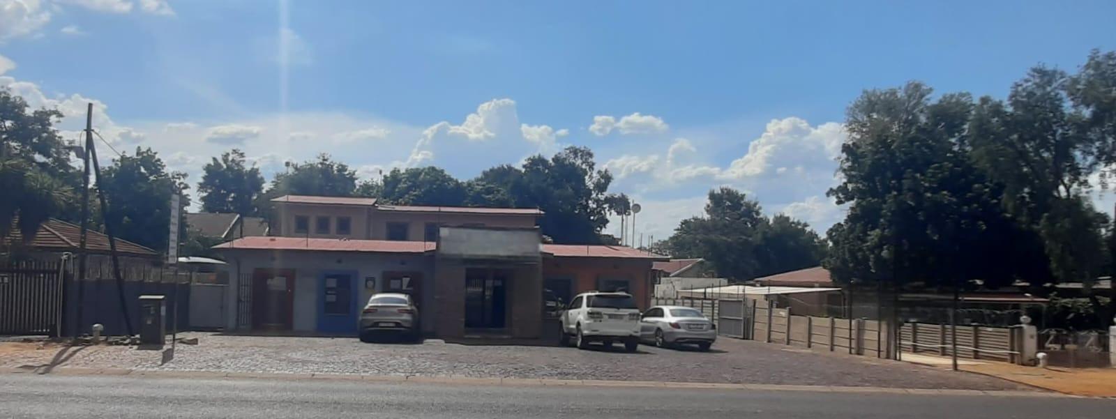 Rustenburg, North West, Nam Mỹ