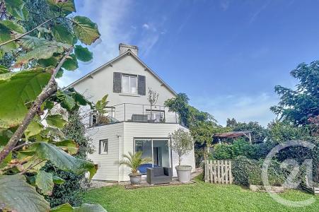 Arradon, Bretagne 56610, France