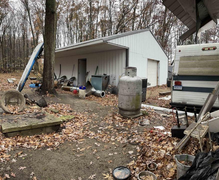 3935 Lapham, Harrison, Michigan 48625