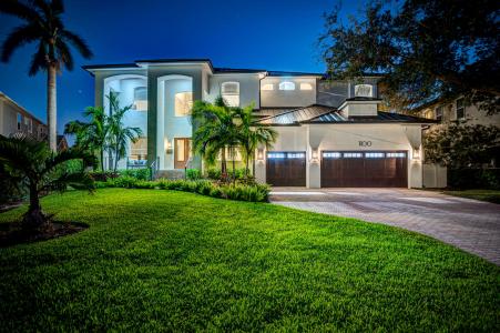 1100 Monterey Blvd NE, St Petersburg, Florida 33704