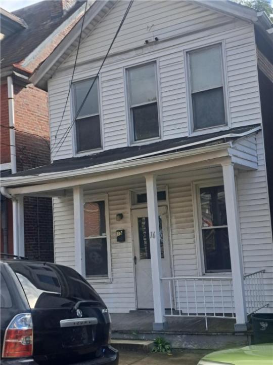 16 Cuyler Avenue, Jeannette, Pennsylvania 15644, HOA KỲ