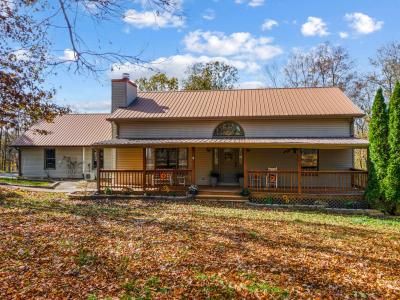 187 Th Hooper Ln, Mc Ewen, Tennessee 37101, USA