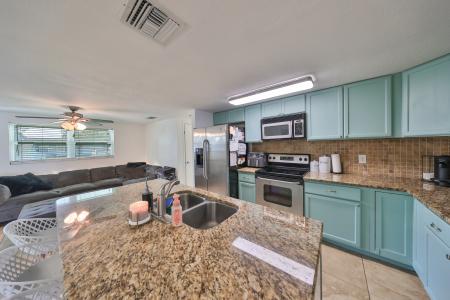 3207 Acacia St, Lutz, Florida 33558, USA
