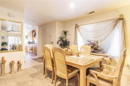 19046 Stoddard Way, Apple Valley, קליפורניה 92308, ארצות הברית של אמריקה