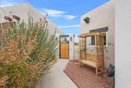 2214 Calle De Silverio SW, Los Lunas, 新墨西哥州 87031, 美國