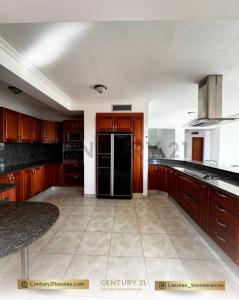 AVENIDA BOLIVAR Conjunto Residencial Kathyuska, Lechería, Anzoategui 6016, Venezüella