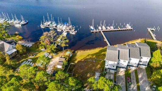 236 Blackwell Point Loop Road, Unit 5, Oriental, NC 28571, USA