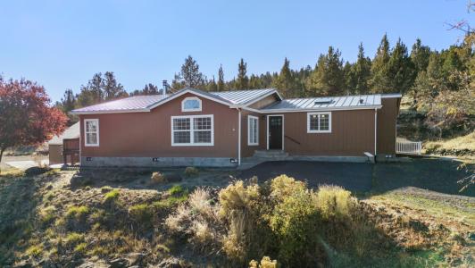 17550 S. POE VALLEY RD., Klamath Falls, Oregon 97603, USA