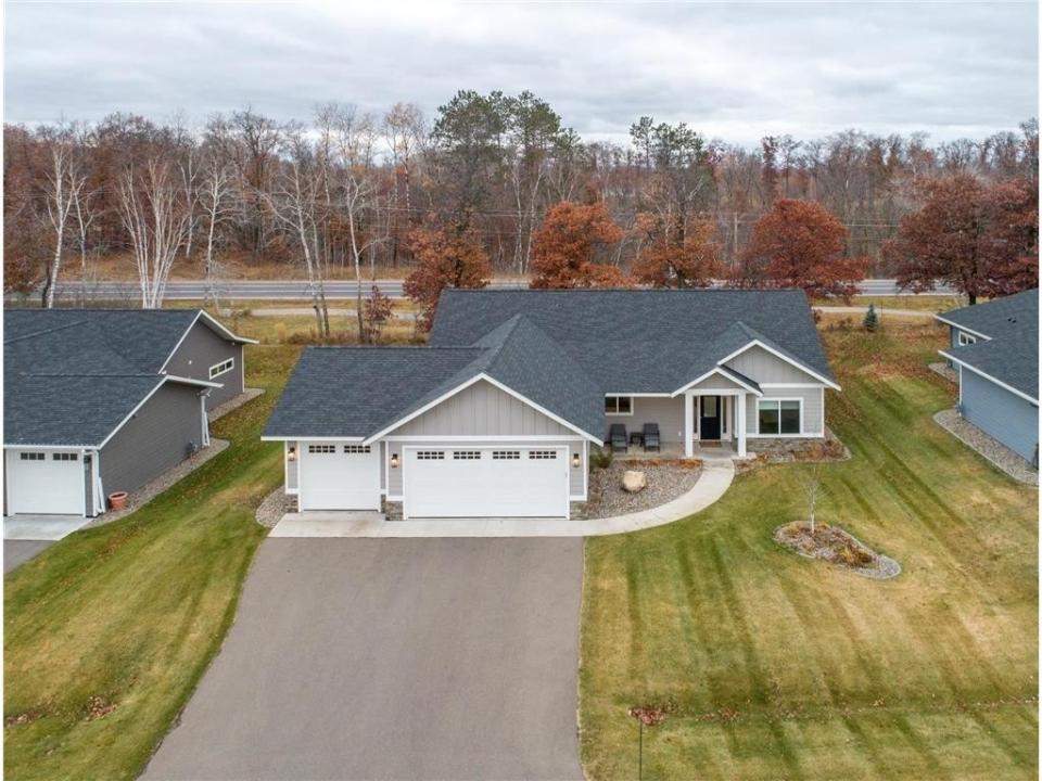 11407 Legacy Court, East Gull Lake, Minnesota 56401