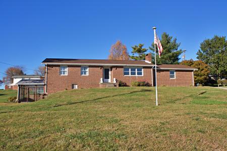 1504 E National Highway, Washington, Indiana 47501, USA