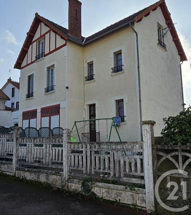 Neris Les Bains, Owernia 03310, Francja