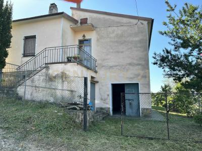 Strada Provinciale Voltina, Cinigiano, Toscana 58044, Itália