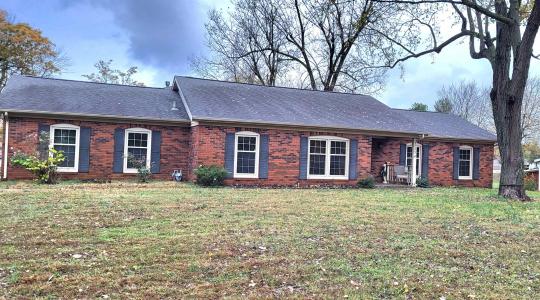 215 Jacklin Drive, Madisonville, Kentucky 42431, USA