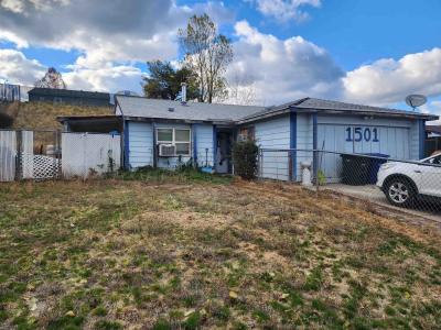 1501 Placer, Yreka, Califórnia 96097-0000, Estados Unidos