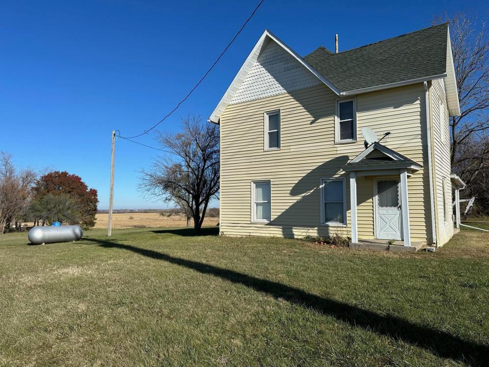 62045 Iowa Highway 210, Maxwell, Iowa 50161