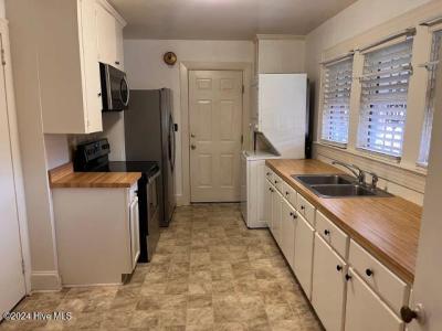 1612 Lincoln Drive, Greenville, צפון קרוליינה 27834, ארצות הברית של אמריקה