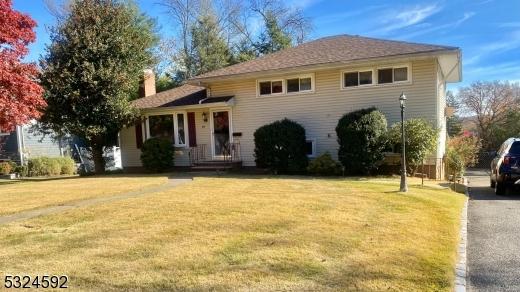 39 Upland Way, Cedar Grove, NJ 07009, USA