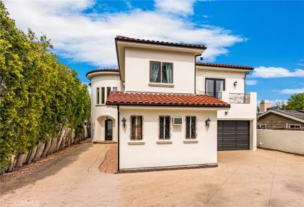 23123 Oxnard Street, Woodland Hills, California 91367, USA