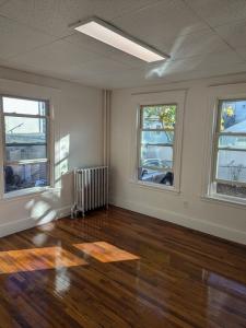 545 Revere St , 1R, Revere, Massachusetts 02151, USA