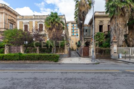 Viale Regina Margherita, Catania, Sicilia 95125, イタリア