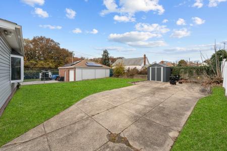 8 Alden Avenue, Valley Stream, Nova Iorque 11580, Estados Unidos