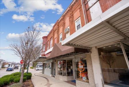 3 E Charles, Oelwein, Iowa 50662, Estados Unidos