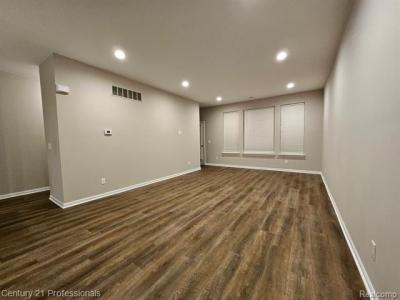 4959 Treeside LN, Troy, 密歇根州 48098, 美国