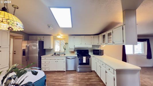 97940 W BENHAM LN 4, Brookings, ولاية أوريغون 97415, الولايات المتحدة