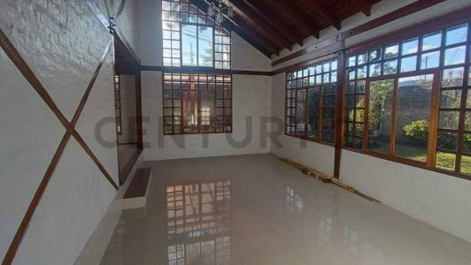 La Armenia 18 de Mayo N3-60 y pasaje Celia Arauz N3-60, Quito, Pichincha 00001, אקוודור