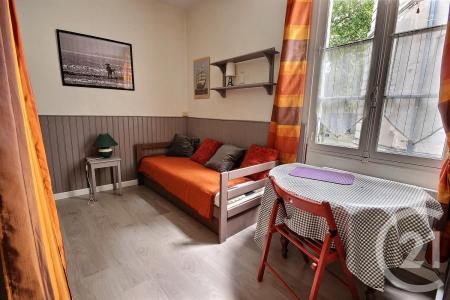 Avignon, Provence-Alpes-Côte D'Azur 84000, アキタン