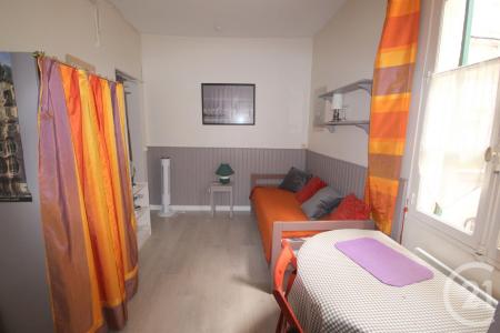 Avignon, Provence-Alpes-Côte D'Azur 84000, アキタン