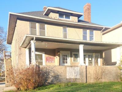 345 Augusta Avenue, Dekalb, 伊利诺斯州 60115, 美国