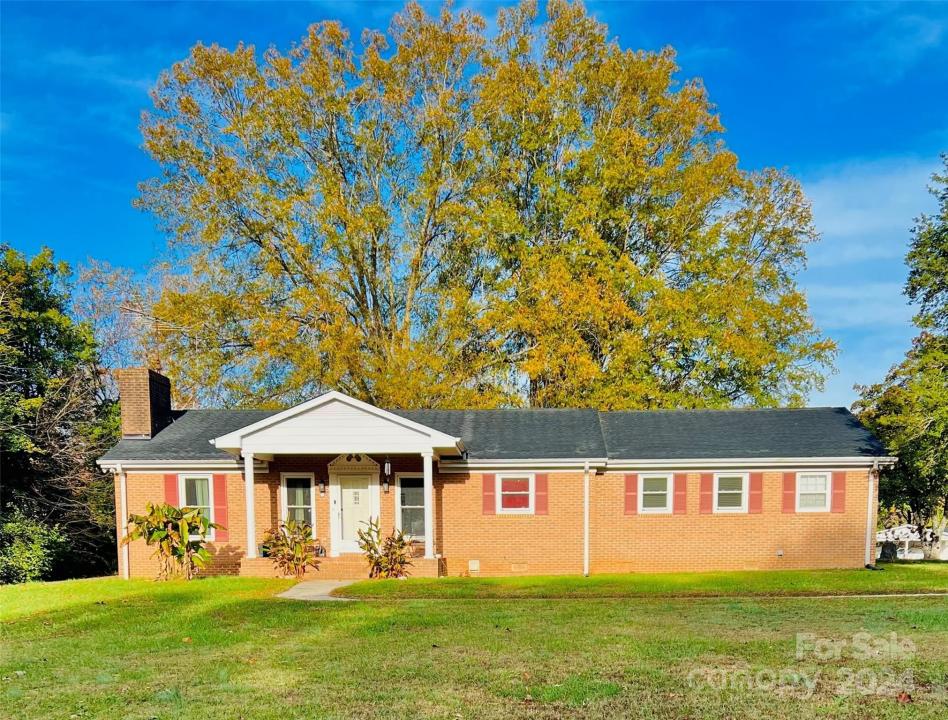 220 White Farm Road, Salisbury, North Carolina 28147