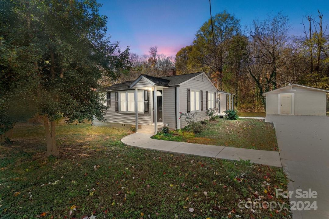 815 Clover Street, Salisbury, North Carolina 28146