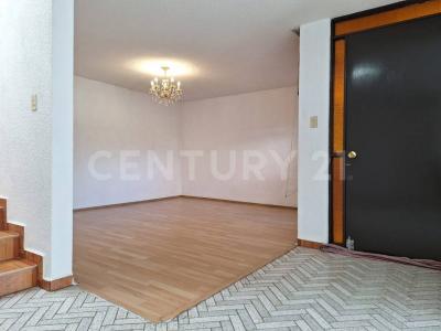 Avenida Revolucion Quinta Mary 1207,, Pachuca De Soto, イダルゴ 42060, メキシコ