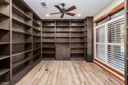 1308 Walnut Bend Drive, Lufkin, Texas 75904, USA