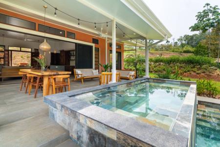 Phase 5 , Ojochal Puerto Cortés Osa, 蓬塔雷纳斯 00001, 哥斯达黎加