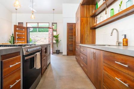 Phase 5 , Ojochal Puerto Cortés Osa, 蓬塔雷纳斯 00001, 哥斯达黎加