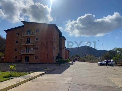 el saman 3PH-C, Puerto La Cruz, Anzoategui 00001, 委内瑞拉