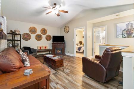 330 Enchanted Forest way, Burnside, كنتاكي 42519, الولايات المتحدة