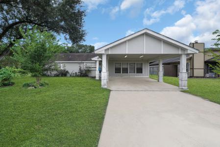 2623 4th Ave N, Texas City, Texas 77590, USA