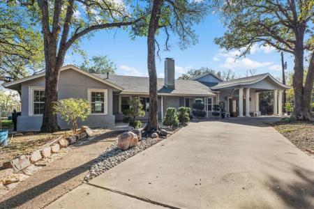 8248 Meadowbrook Drive, Fort Worth, Texas 76120, USA