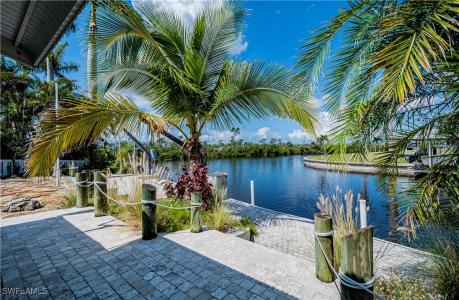 12101 Moon Shell Drive, Matlacha Isles, Flórida 33991, Estados Unidos