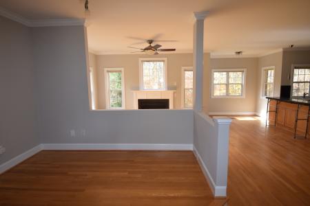 809 Pine Forest Road, Charlotte, Carolina Do Norte 28214, Estados Unidos