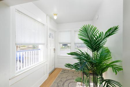 1043 7th Ave N, St. Petersburg, フロリダ 33705, アメリカ合衆国