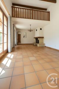 Pierrevert, Provence-Alpes-Côte d'Azur 04860, France
